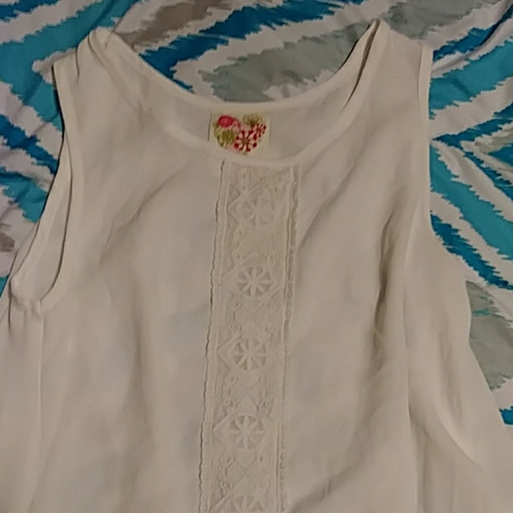 Shirt - Picture 2 of 3
